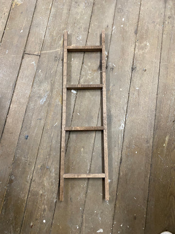 32 inch wood ladder